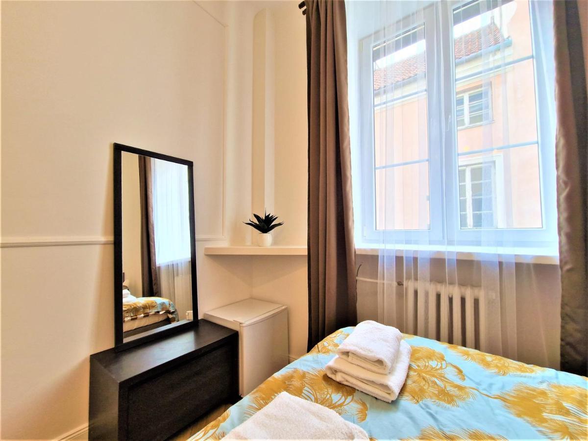 J&W Apartments Swietojanska Rooms Varsovia Exterior foto