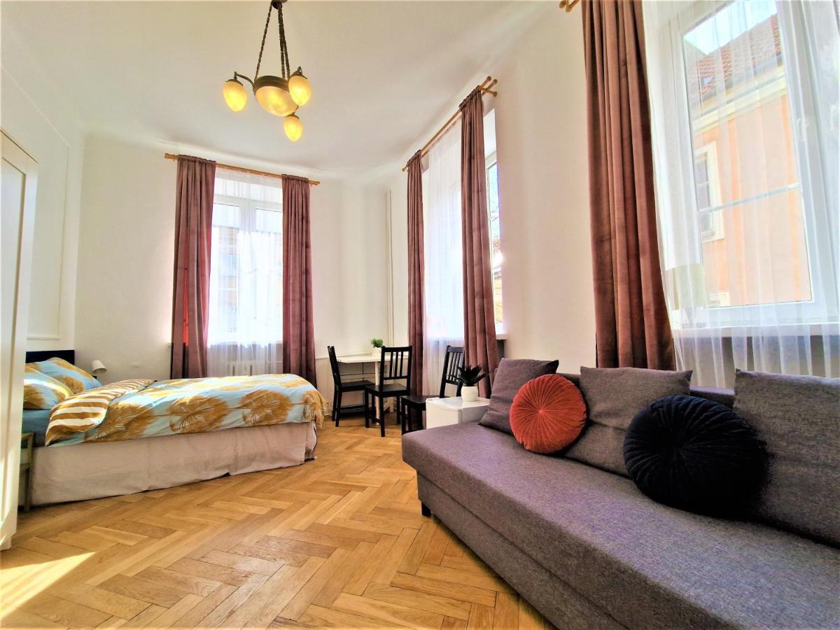 J&W Apartments Swietojanska Rooms Varsovia Exterior foto