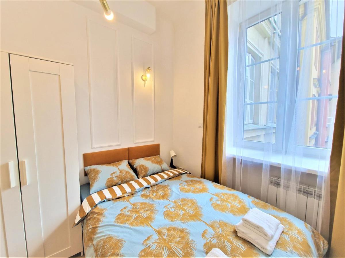 J&W Apartments Swietojanska Rooms Varsovia Exterior foto