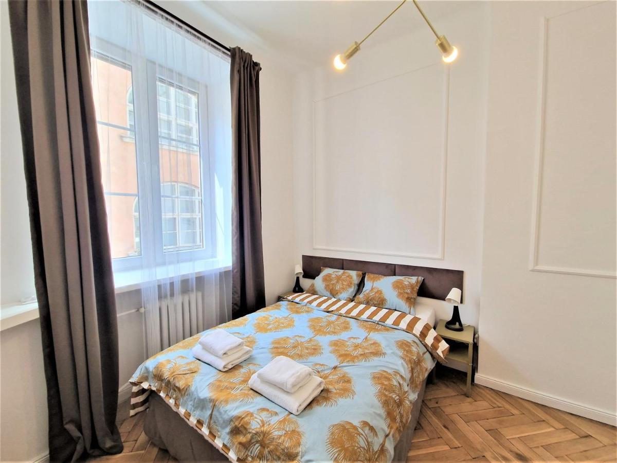 J&W Apartments Swietojanska Rooms Varsovia Exterior foto